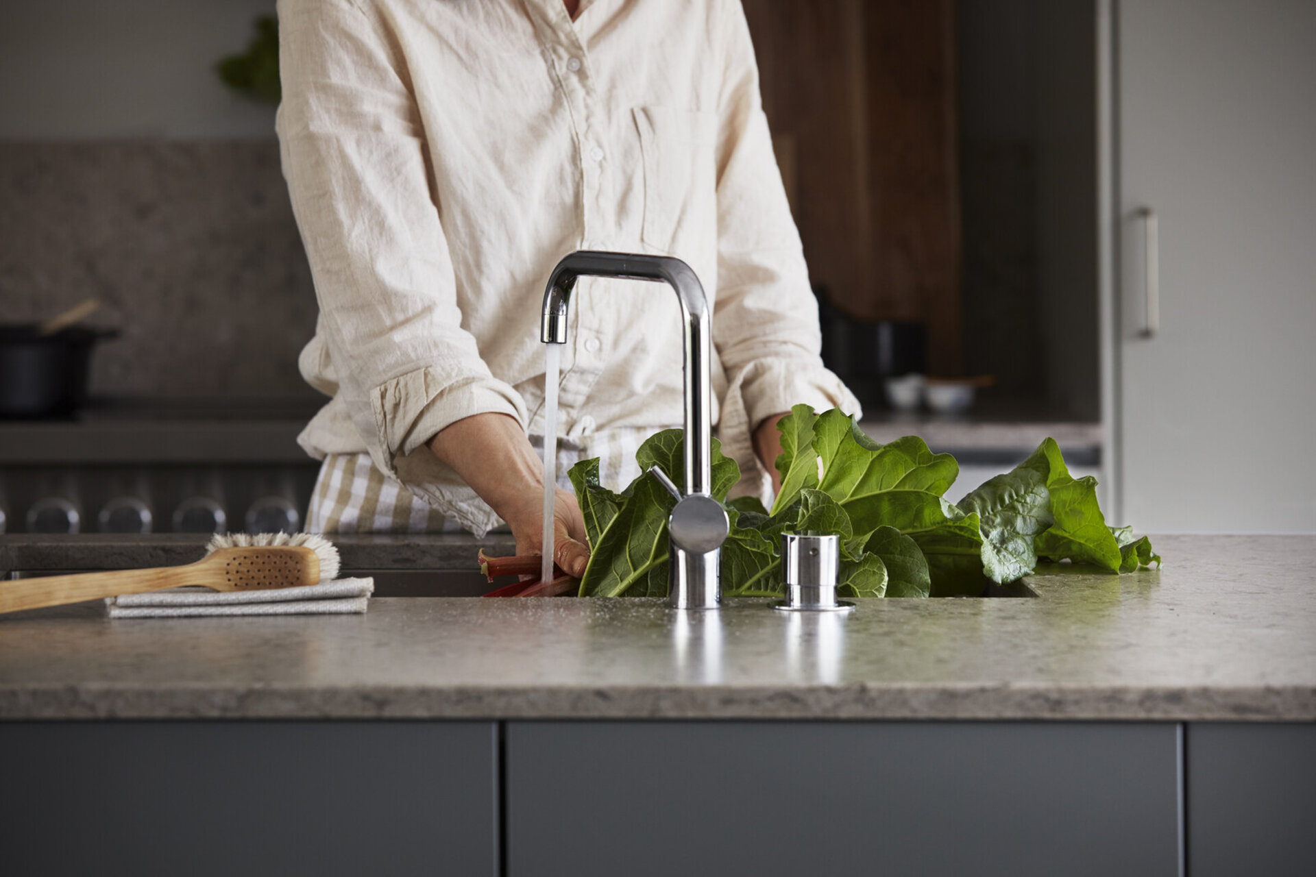 Køkkeninspiration Line varmgrå Bistro grøngrå Køkkeninspiration Line varmgrå Bistro grøngrå