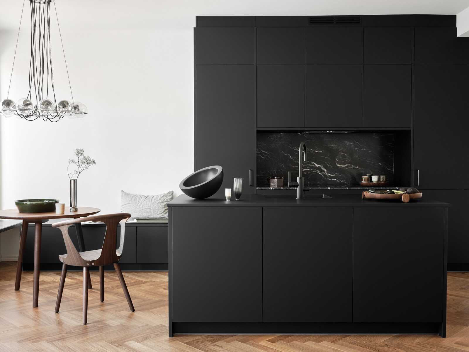 Køkkeninspiration Fenix sort